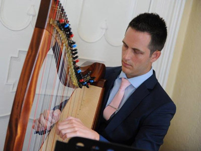 Richard Hayes Baritone & Harpist